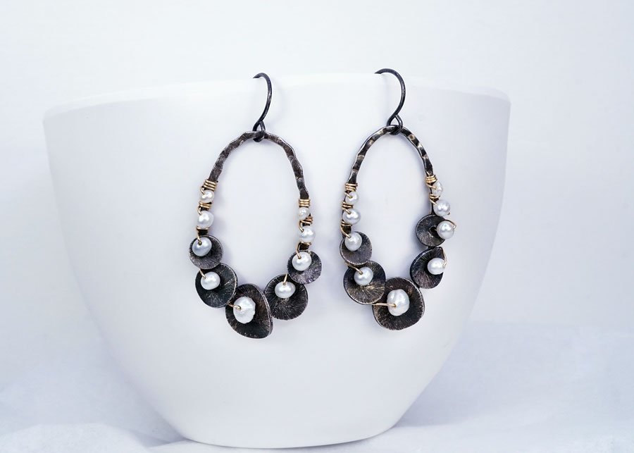 Pearl Lilypad Earrings - Heart of the Home Inc