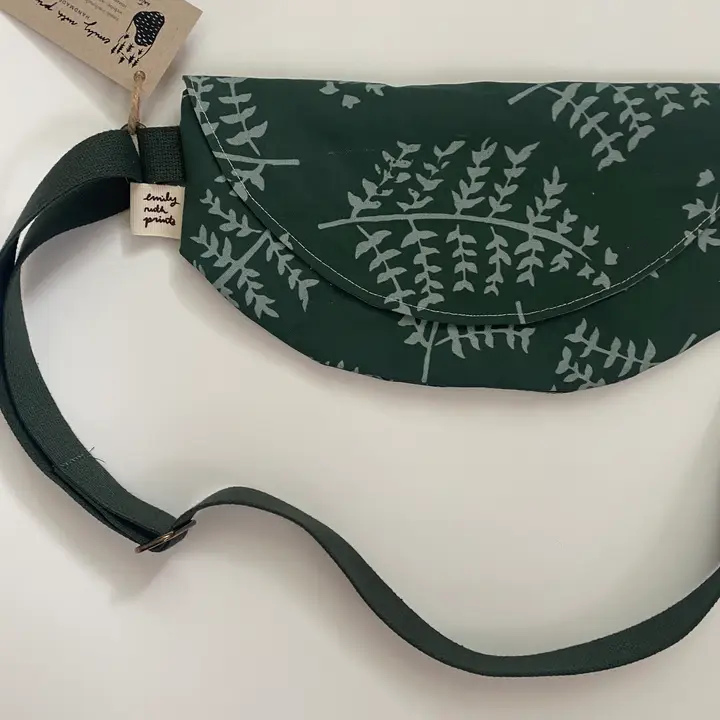 Fern Crossbody Crescent Bag - Heart of the Home Inc