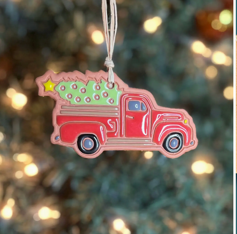 Christmas Tree in Truck Ornament - Heart of the Home Inc