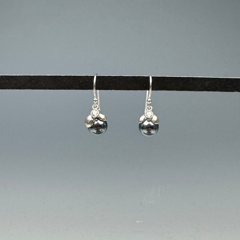 Berry Bloom Earrings in Silver and Gray Pearl - Heart of the Home LV