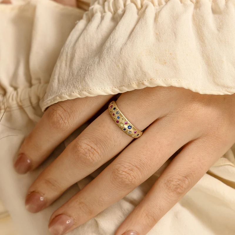 Tapered Multi Sapphire Band