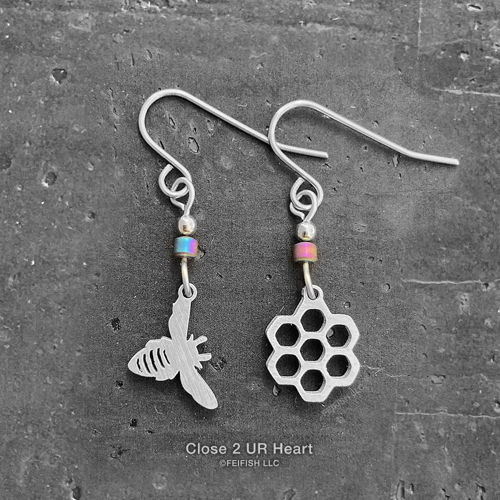 Bee Earrings - Heart of the Home PA