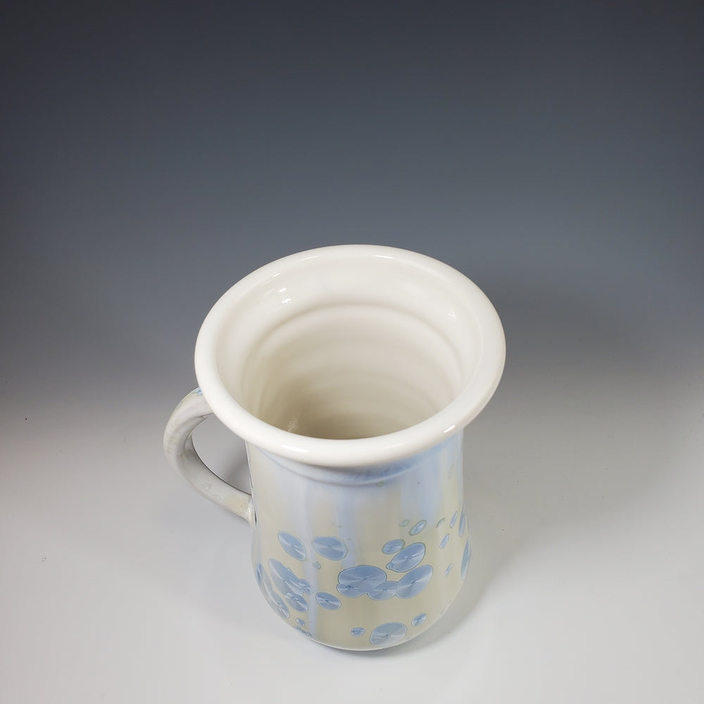 Mug in Ivory White with Blue Glaze - Heart of the Home PA