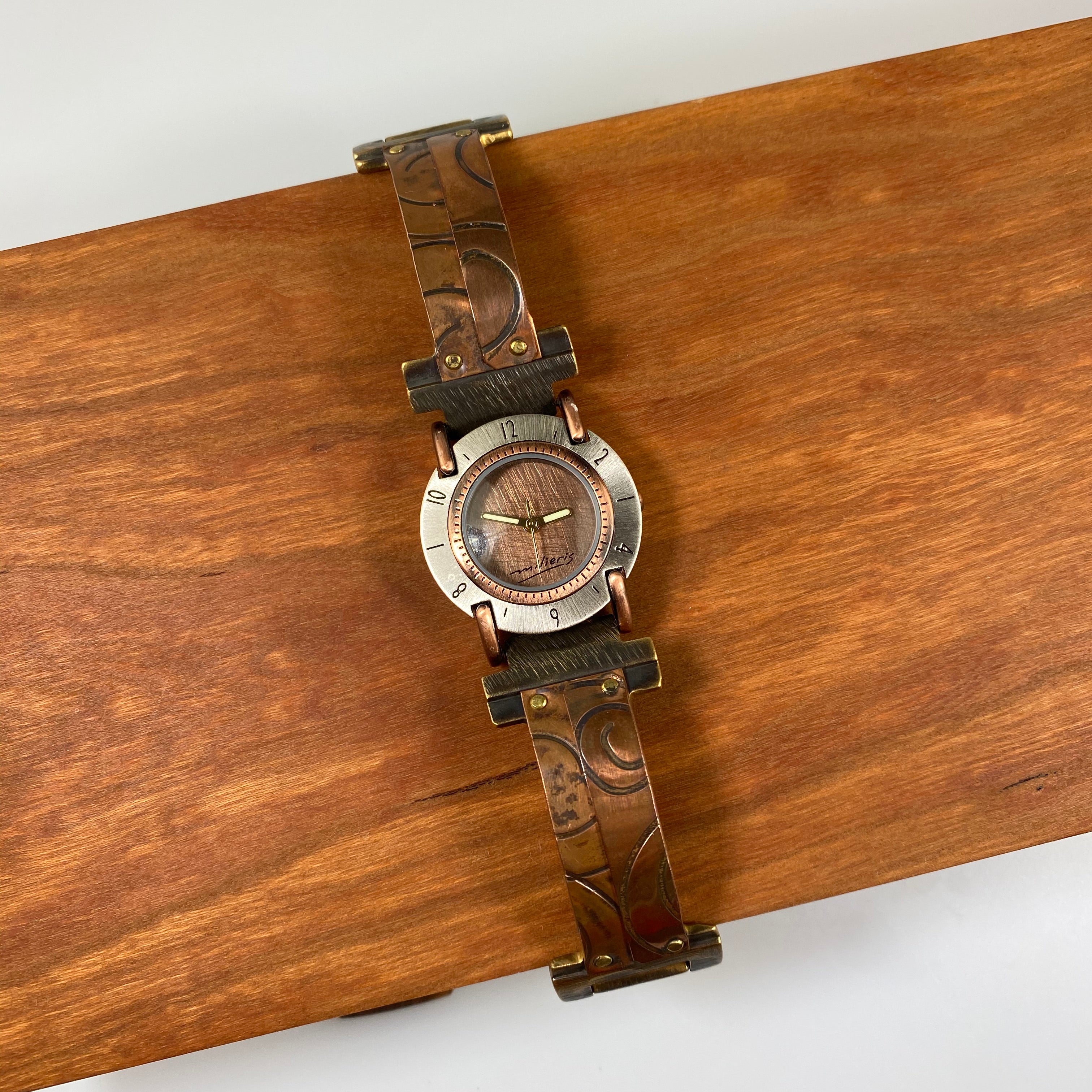 FFCV2 Small Full Moon Watch - Heart of the Home PA