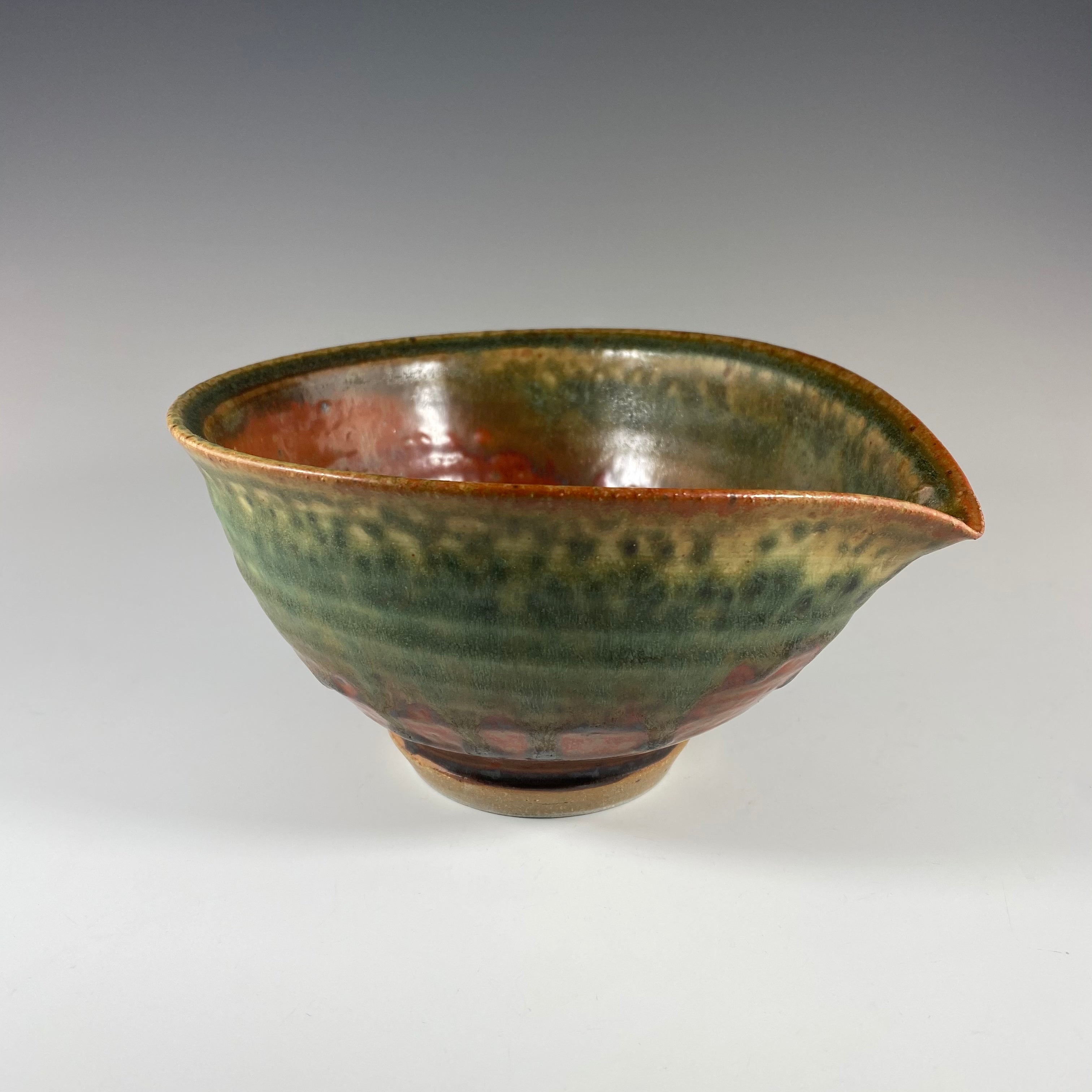 Small Pouring Bowl - Heart of the Home PA