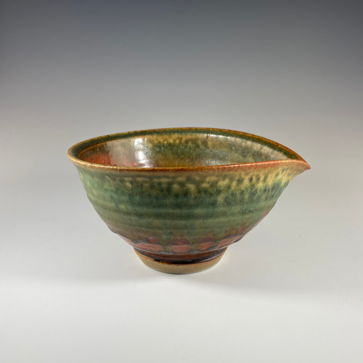 Small Pouring Bowl - Heart of the Home PA