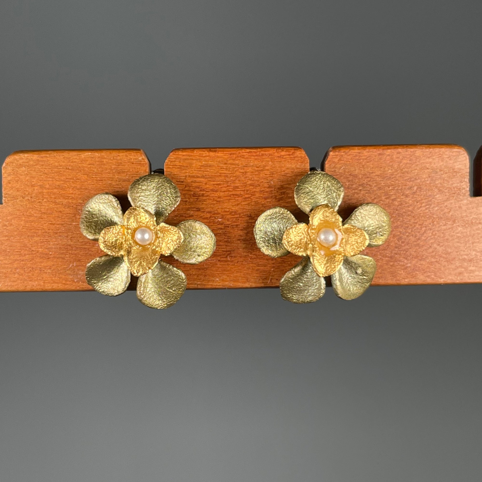 Desert Flower Stud Earrings - Heart of the Home PA