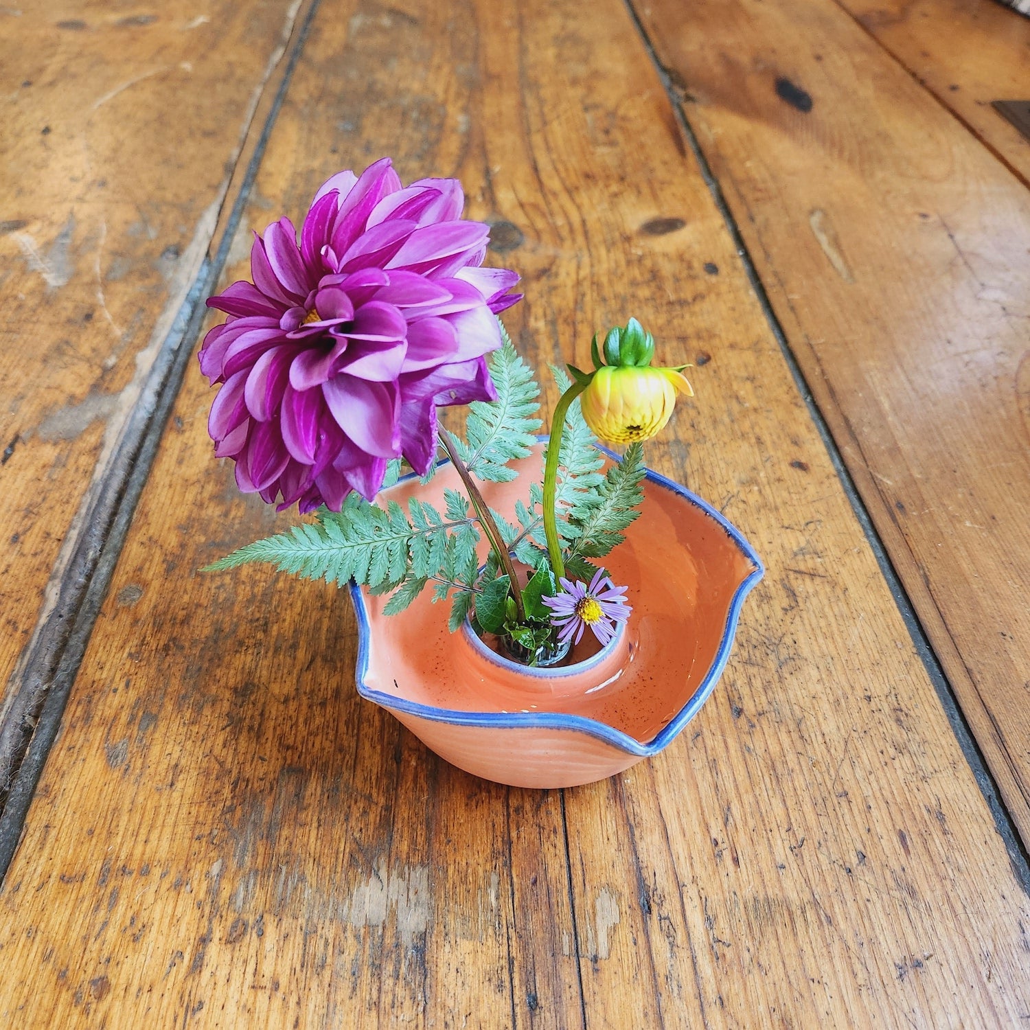 Ikebana Vase in Blue - Heart of the Home PA