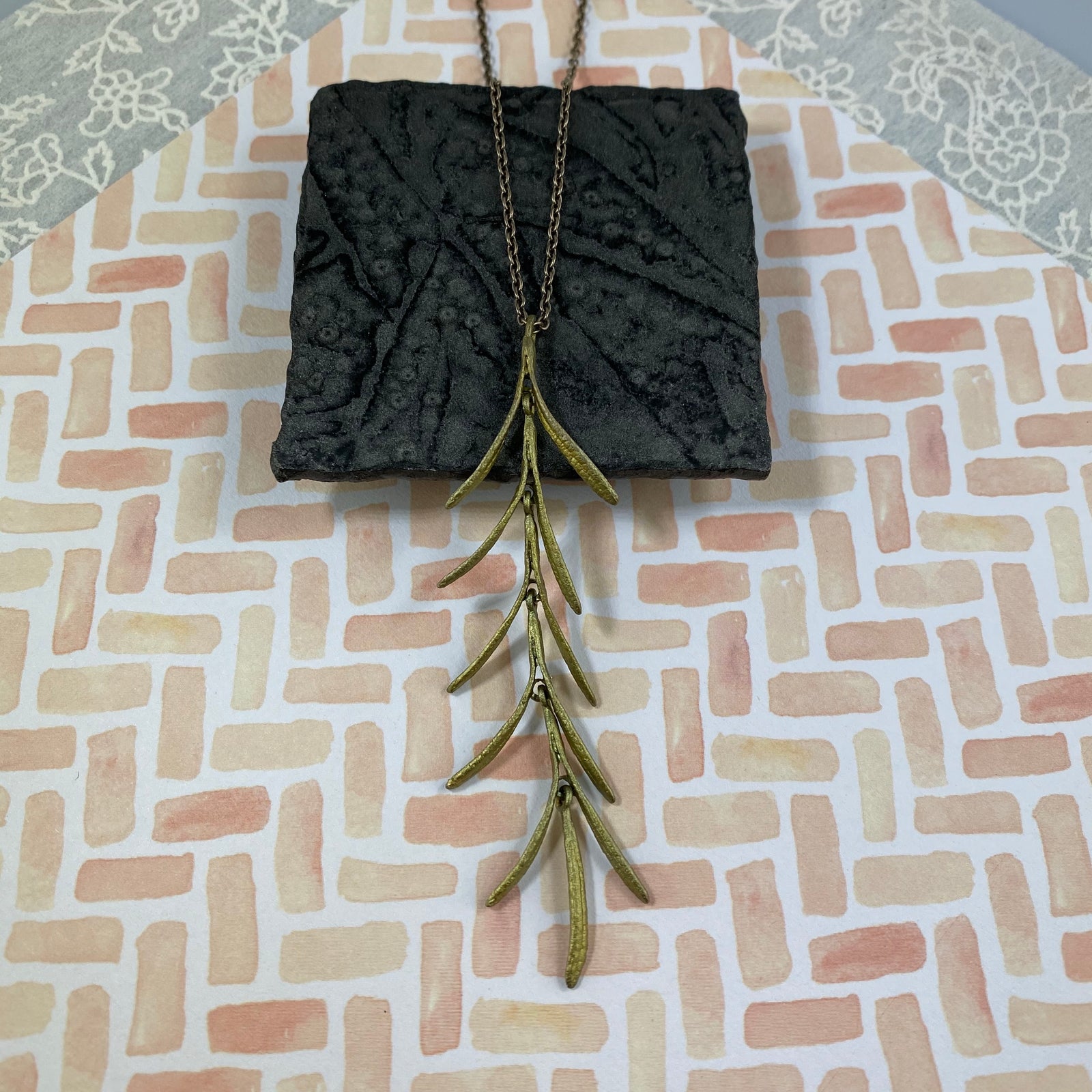 Rosemary Pendant - Heart of the Home PA