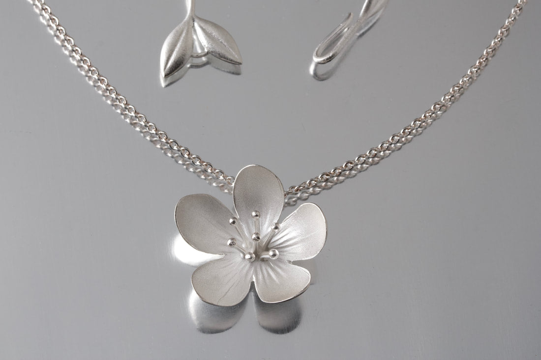 Apple Blossom Large Pendant - Heart of the Home PA