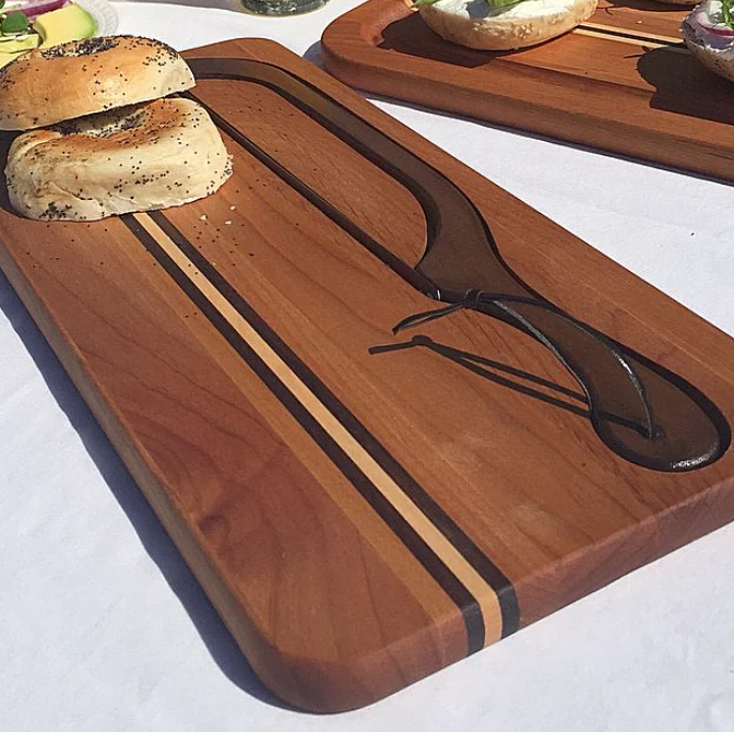 Bread Board with Inset Bread Knife - Heart of the Home PA