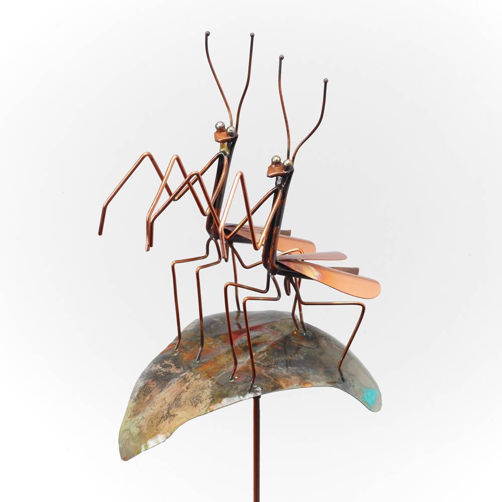 "Wedding" Praying Mantises Garden Stake - Heart of the Home PA