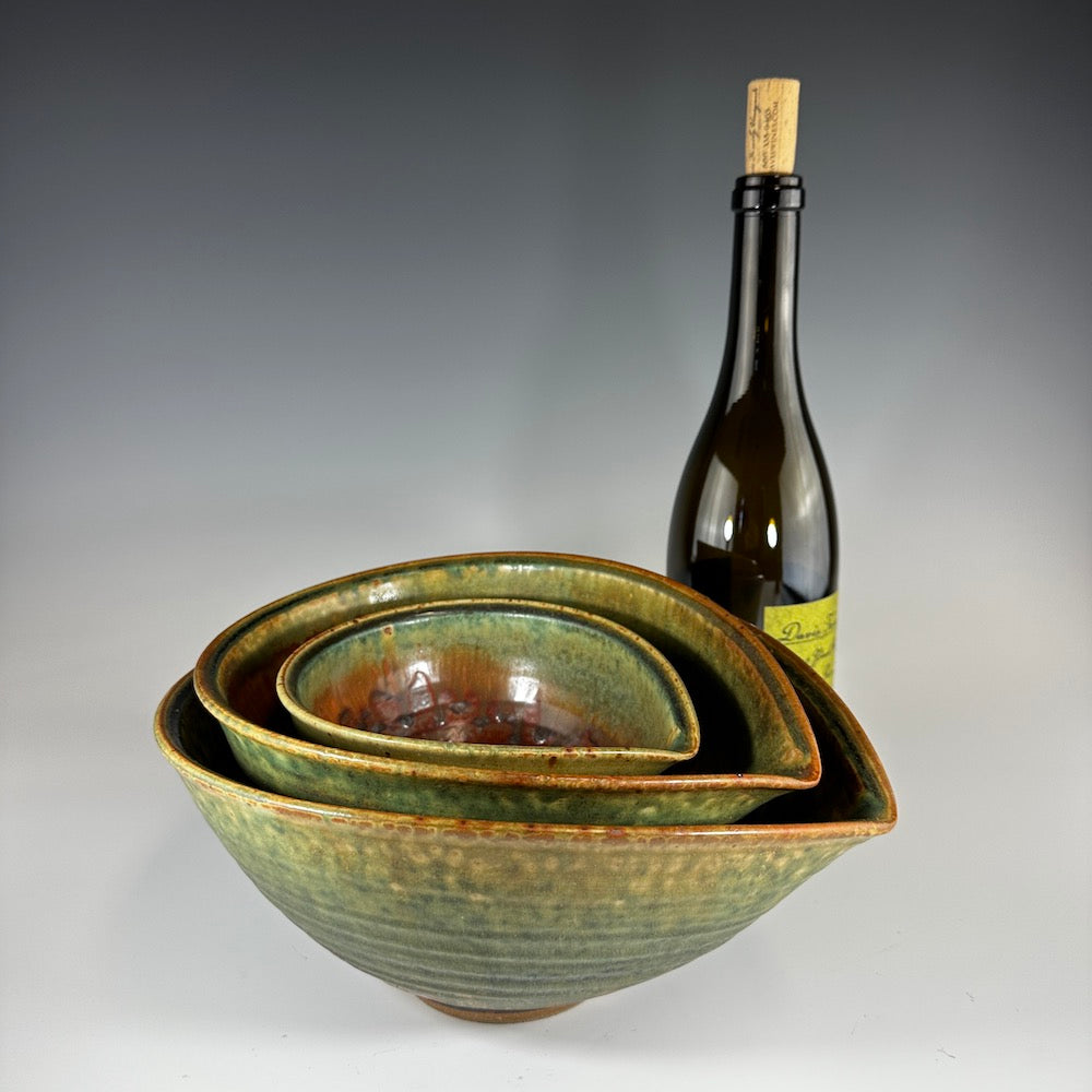 Large Pouring Bowl - Heart of the Home PA